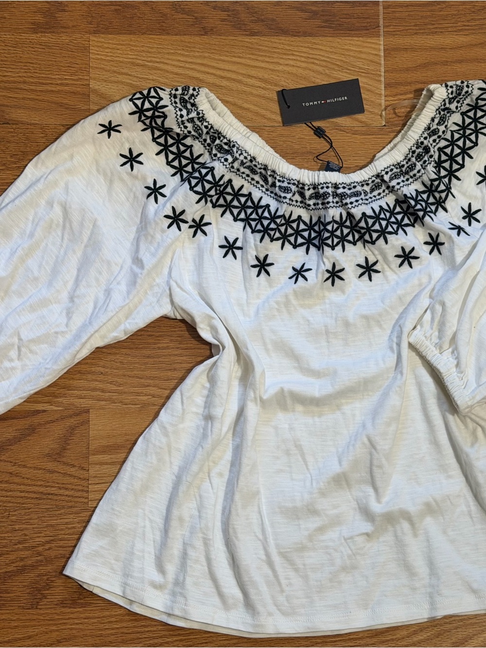 Tommy Hilfiger Top w/ Embroidered Off the Shoulder Peasant Boho